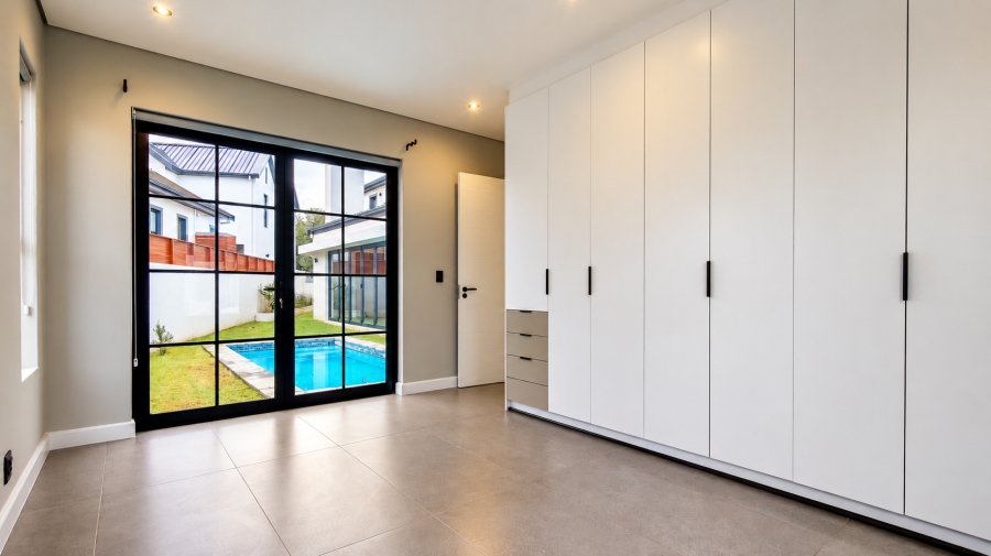 4 Bedroom Property for Sale in Sitari Country Estate Western Cape
